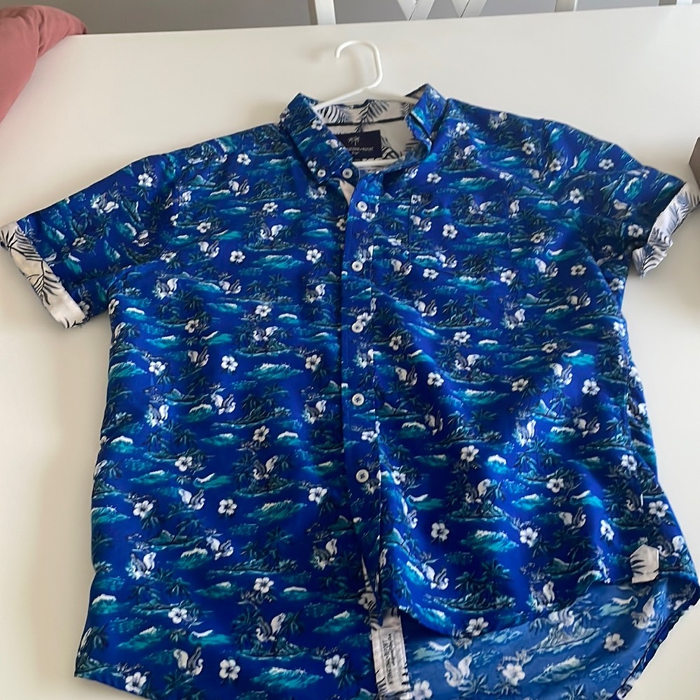 Hawaiian dad shirt